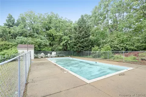 7759 The Points Pl, Gloucester Point, VA 23062 photo 34
