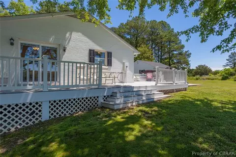 174 Carters Cove Dr, Weems, VA 22576 photo 14