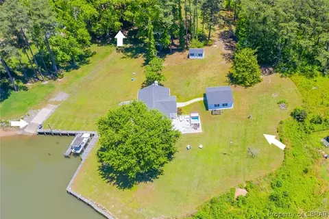 174 Carters Cove Dr, Weems, VA 22576 photo 12