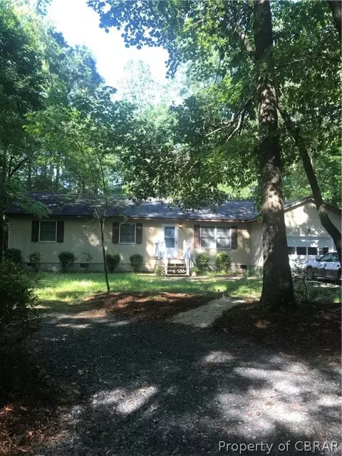 5992 Contesse Dr, Gloucester, VA 23061 photo 1