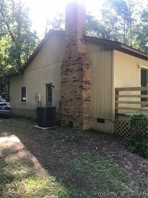 5992 Contesse Dr, Gloucester, VA 23061 photo 3
