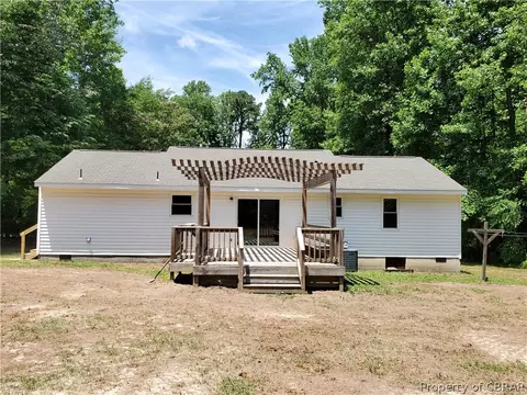 6945 Fox Ln, Gloucester, VA 23061 photo 3