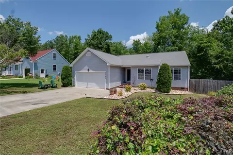 6737 Cox Ave, Gloucester, VA 23061 photo 2