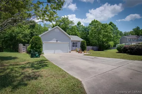 6737 Cox Ave, Gloucester, VA 23061 photo 3