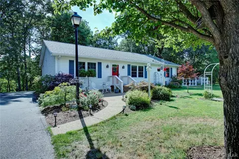 3496 Foxhaven Dr, Gloucester, VA 23061 photo 4