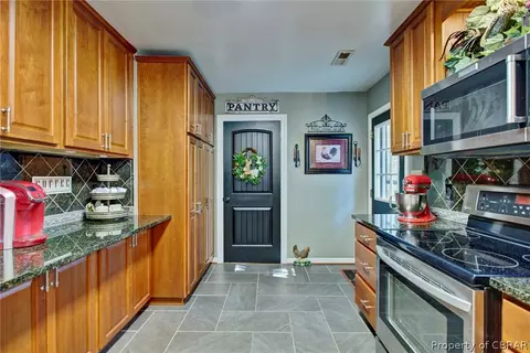 3496 Foxhaven Dr, Gloucester, VA 23061 photo 10