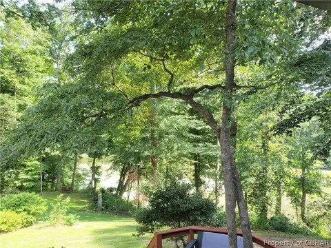 5904 Beech Tree Ct, Gloucester, VA 23061 photo 32