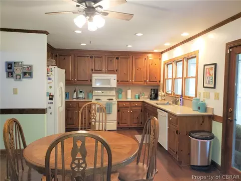 5904 Beech Tree Ct, Gloucester, VA 23061 photo 9