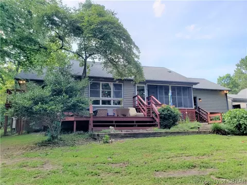 5904 Beech Tree Ct, Gloucester, VA 23061 photo 3