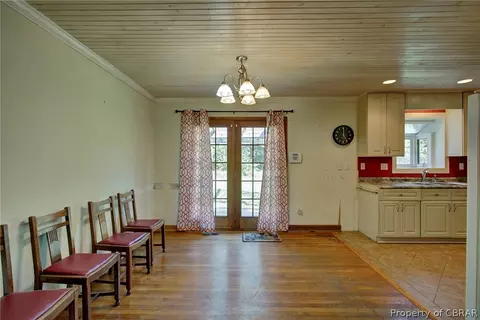 1742 Azalea Point Rd, Gloucester Point, VA 23062 photo 8