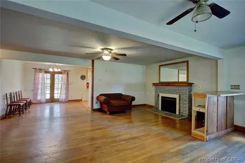 1742 Azalea Point Rd, Gloucester Point, VA 23062 photo 6