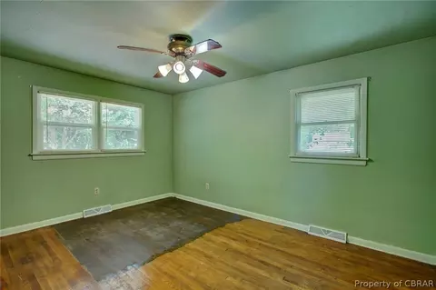 1742 Azalea Point Rd, Gloucester Point, VA 23062 photo 14