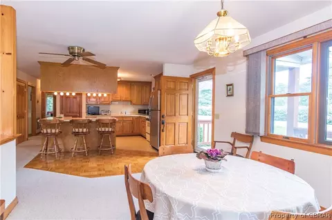 829 Plainview Rd, Topping, VA 23169 photo 7