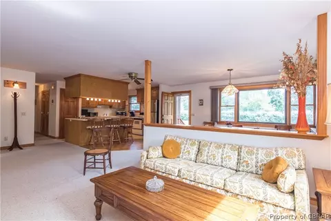 829 Plainview Rd, Topping, VA 23169 photo 11