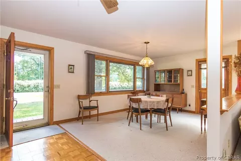829 Plainview Rd, Topping, VA 23169 photo 5