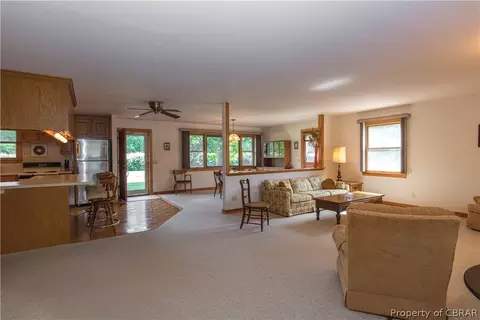 829 Plainview Rd, Topping, VA 23169 photo 15