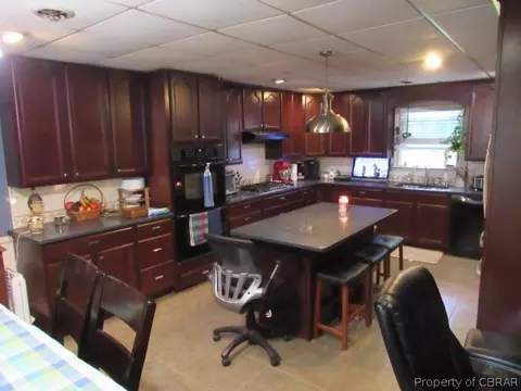 11 Collie Ln, Saluda, VA 23149 photo 3
