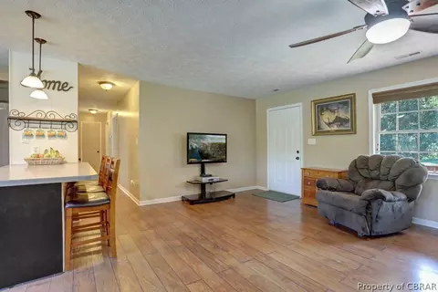 8822 Indian Rd, Gloucester, VA 23061 photo 4