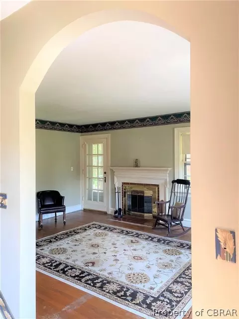 6709 Main St, Gloucester, VA 23061 photo 4