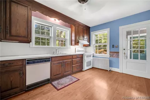 6709 Main St, Gloucester, VA 23061 photo 11