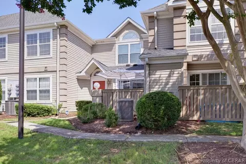 709 Queens Path, Williamsburg, VA 23185 photo 3