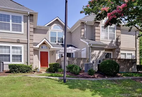 709 Queens Path, Williamsburg, VA 23185 photo 2