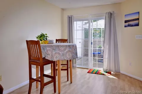 709 Queens Path, Williamsburg, VA 23185 photo 8