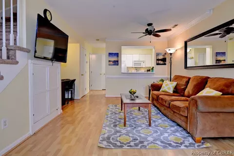 709 Queens Path, Williamsburg, VA 23185 photo 5