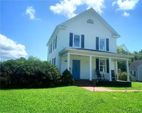 1925 Hayes, Gloucester Point, VA 23062 photo 2