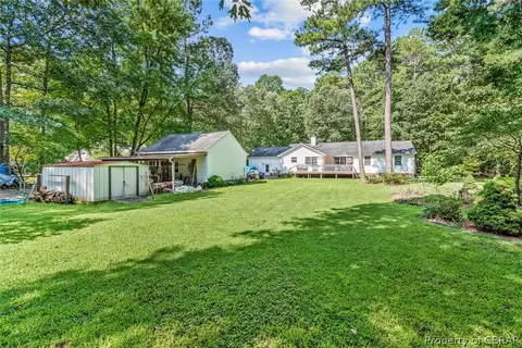 8185 Manor Dr, Gloucester, VA 23061 photo 33
