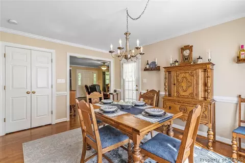 8185 Manor Dr, Gloucester, VA 23061 photo 9