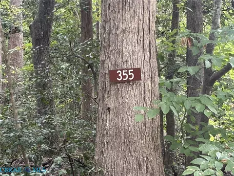 355 Raven Rd, Saluda, VA 23149 photo 4
