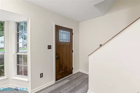 Entry Way - 406 Atlantic Ave, Hampton, VA 23664 photo 1 of 3