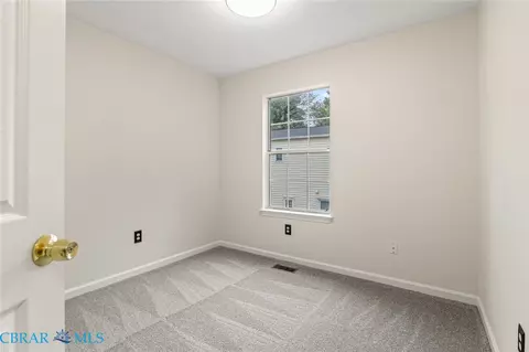 Bedroom - 406 Atlantic Ave, Hampton, VA 23664 photo 6 of 10