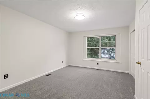 Bedroom - 406 Atlantic Ave, Hampton, VA 23664 photo 2 of 10
