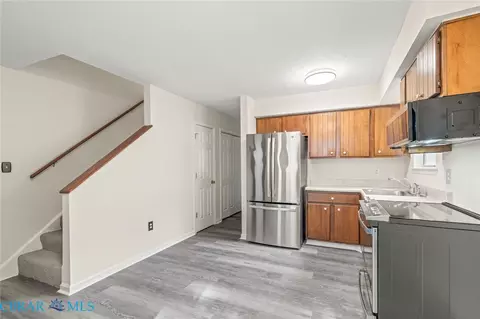 Kitchen - 406 Atlantic Ave, Hampton, VA 23664 photo 2 of 2