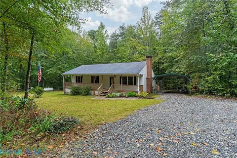 1973 Buckner Rd, Bumpass, VA 23024