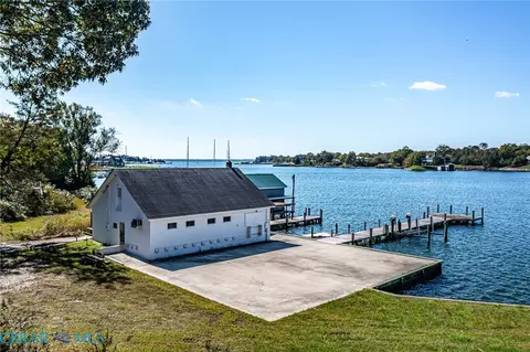 49 96 Reynolds Lndg, Irvington, VA 22480