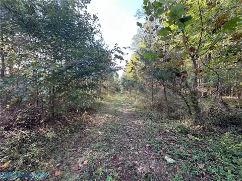 00 Plainview Dr, Saluda, VA 23149