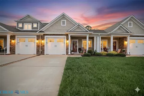 7364 Fiddlers Ln, Gloucester, VA 23061