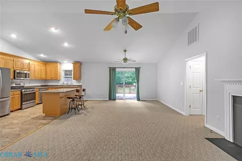 7095 Hunters Pointe Dr, Gloucester, VA 23061 photo 11