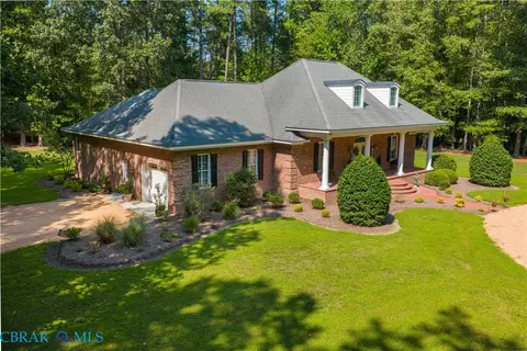 452 Sunset Vista Dr, Hartfield, VA 23071