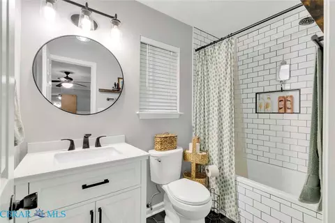 Bath - 4283 Bufflehead Dr, Gloucester, VA 23061 photo 1 of 2