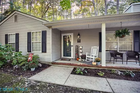 Exterior - 4283 Bufflehead Dr, Gloucester, VA 23061 photo 1 of 7