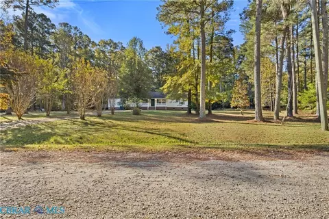 7472 Wagon Run Rd, Gloucester, VA 23061 photo 22