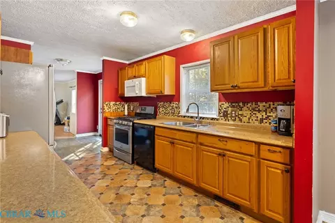 7472 Wagon Run Rd, Gloucester, VA 23061 photo 12