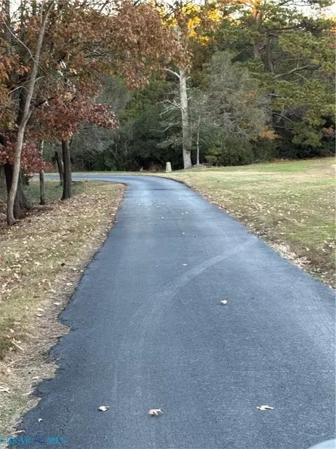 045 Moon Haven Ln, Mathews, VA 23109