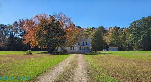 761 N River Rd, Bohannon, VA 23021