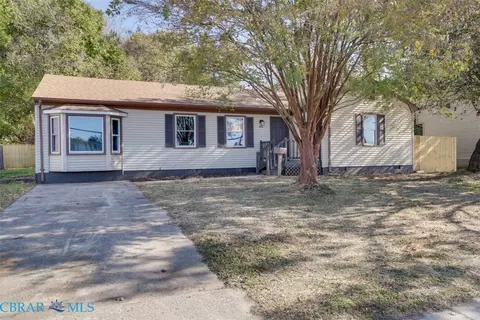 272 Menchville Rd, Newport News, VA 23602