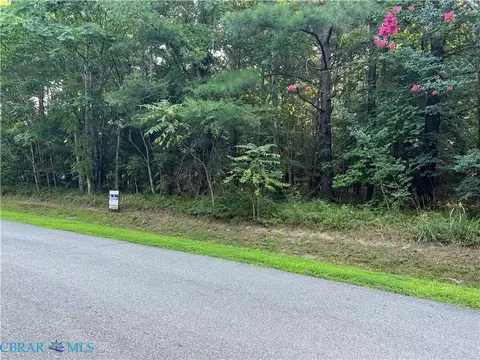 000 Whiting Creek Rd, Locust Hill, VA 23092